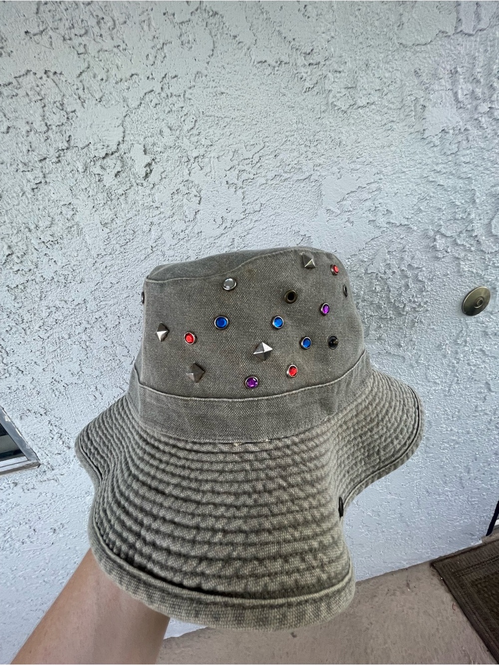 Embellished Bucket Hat with Multicolor Gem Accents